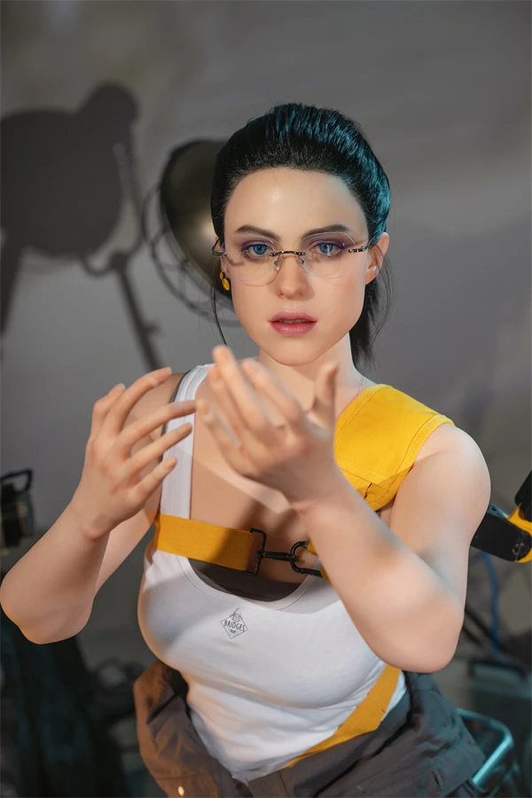 Anime Game Death Stranding Mama Sex Doll 168cm (Free Doll Same Clothes) Anime Game Death Stranding Mama Sex Doll 168cm (Free Doll Same Clothes)