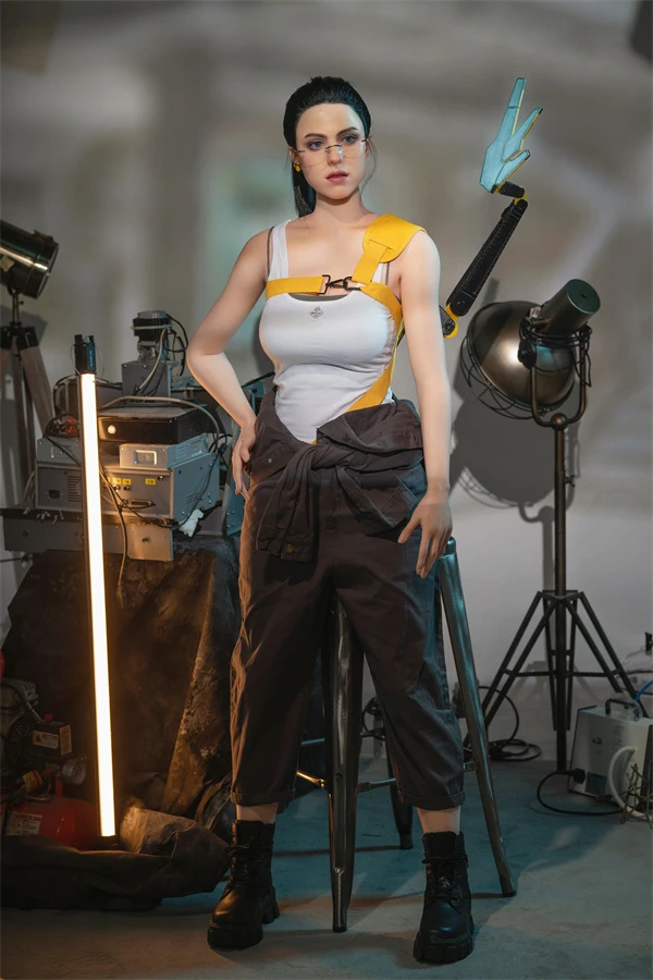 Anime Game Death Stranding Mama Sex Doll 168cm (Free Doll Same Clothes) Anime Game Death Stranding Mama Sex Doll 168cm (Free Doll Same Clothes)