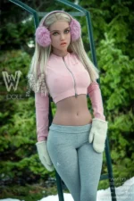 Popular Lifelike European Sex Doll Leah 159cm